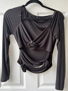Black Women’s Long Sleeve Twist-Front Rosette Going Out Top